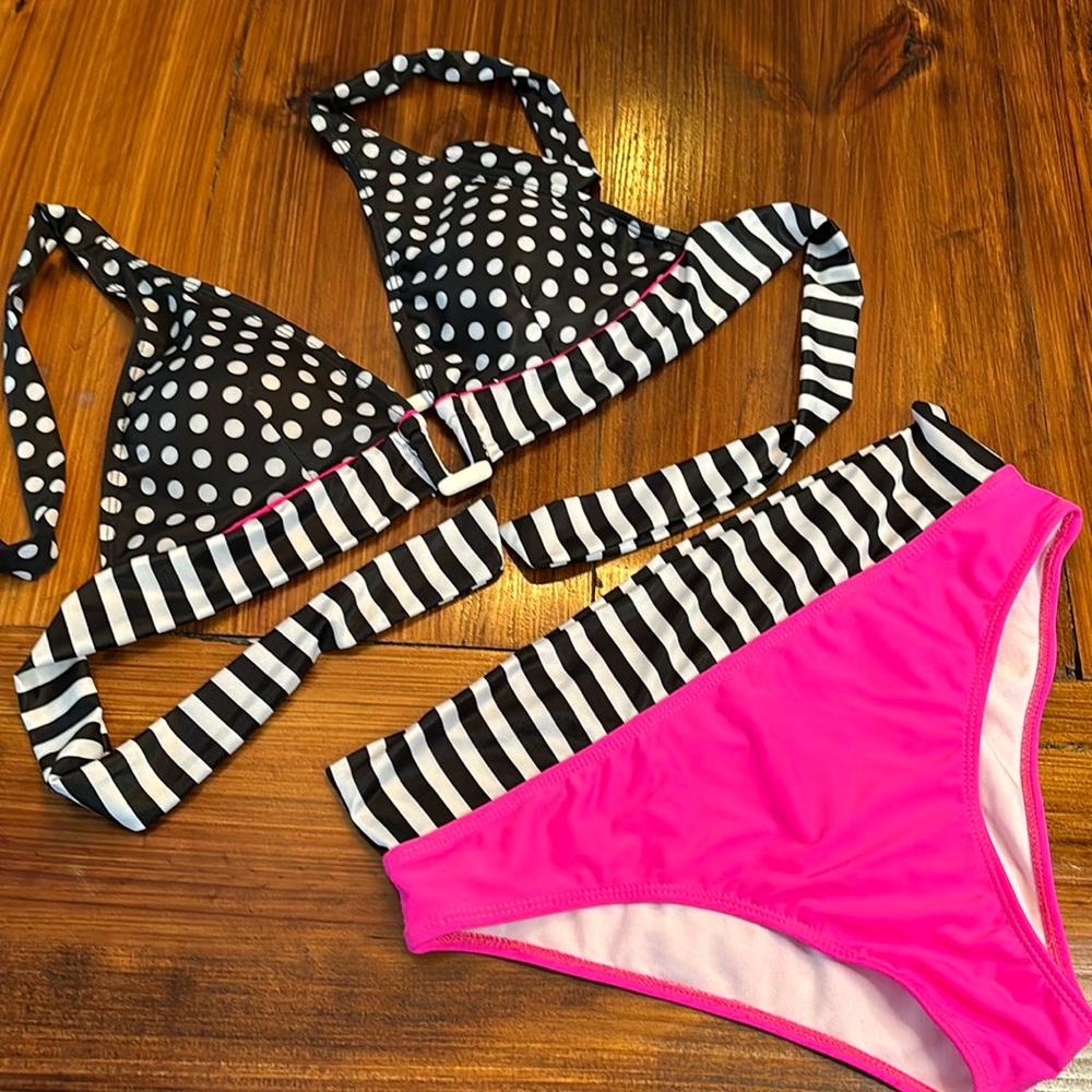 Black and pink swimsuit